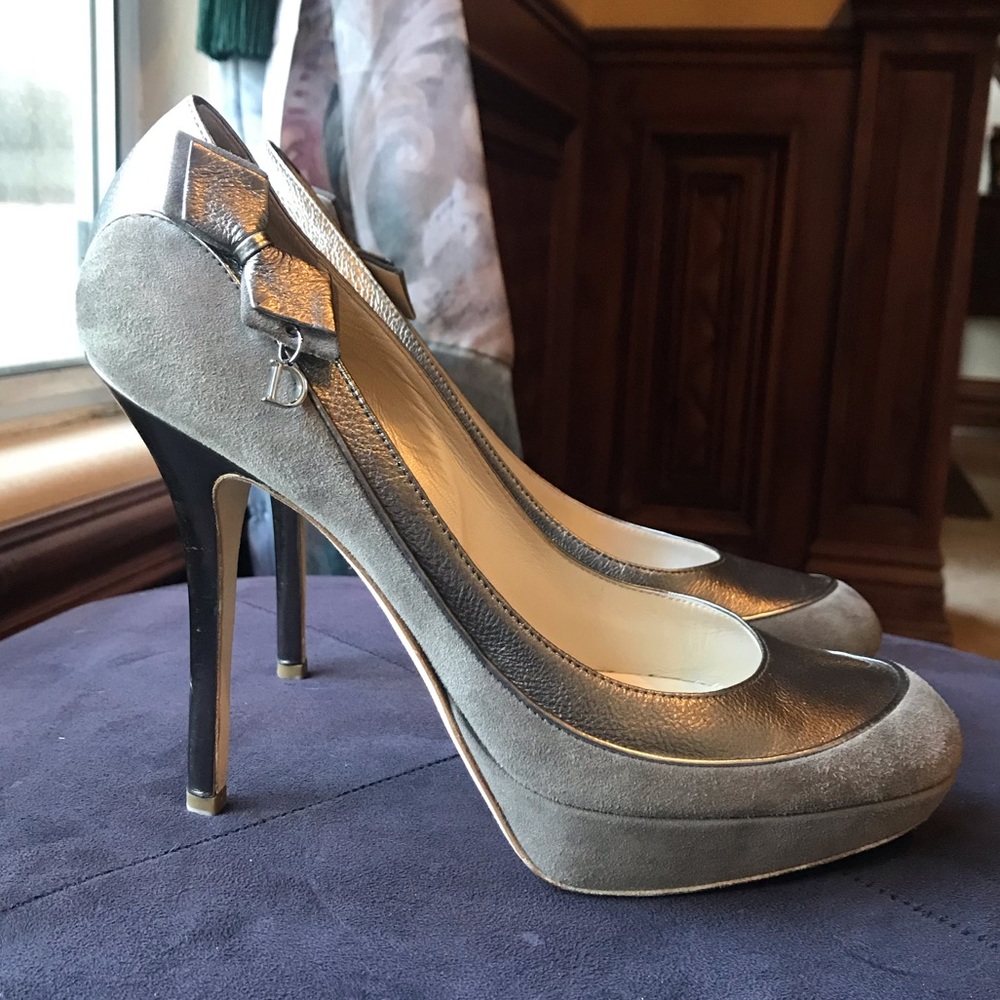 Christian Dior gray suede and metallic heels - Picture 2 of 10